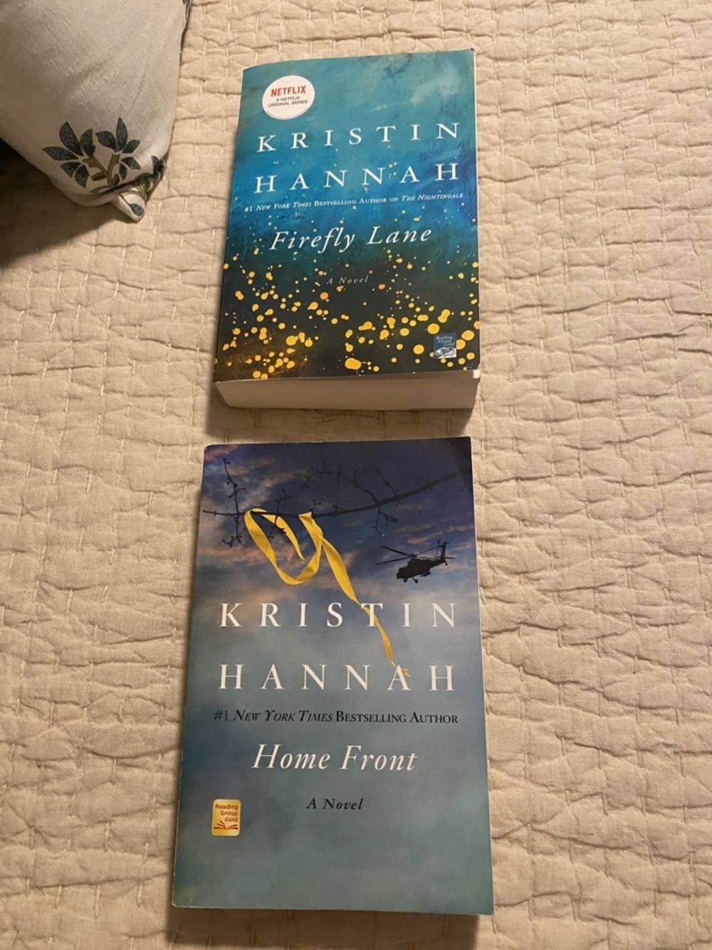 Kristin Hannah Paperback Bundle - Firefly Lane & Home Front EUC